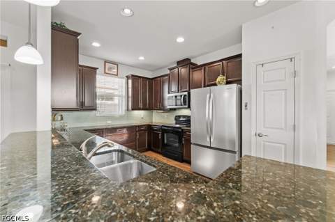 2652 Vareo Ct, Cape Coral FL - photo 14 of 50