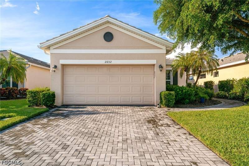 2 bedroom SingleFamilyResidence at 2652 Vareo Ct, Sandoval, Cape Coral — photo 3