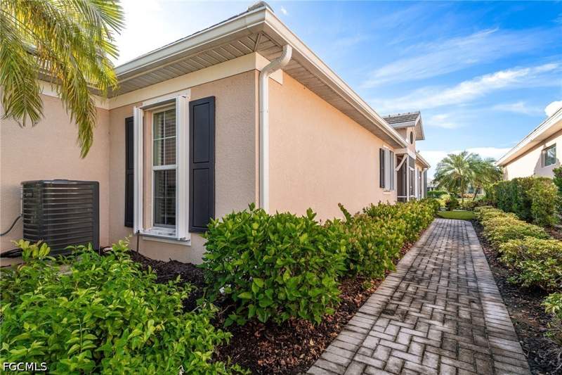 2 bedroom SingleFamilyResidence at 2652 Vareo Ct, Sandoval, Cape Coral — photo 5