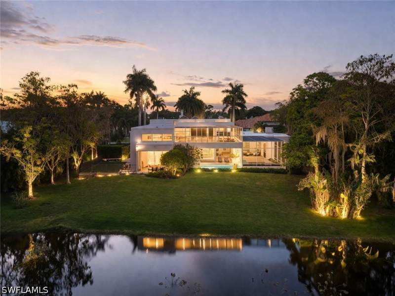 4 bedroom SingleFamilyResidence at 12933 Coco Plum Ln, Quail Creek, Naples — photo 2