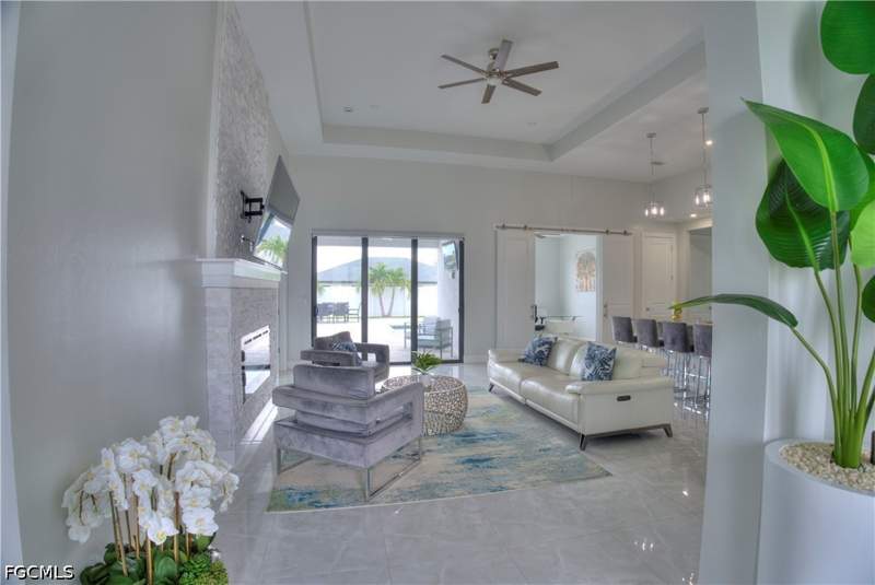3 bedroom SingleFamilyResidence at 225 NW 1st St, Cape Coral, Cape Coral — photo 5