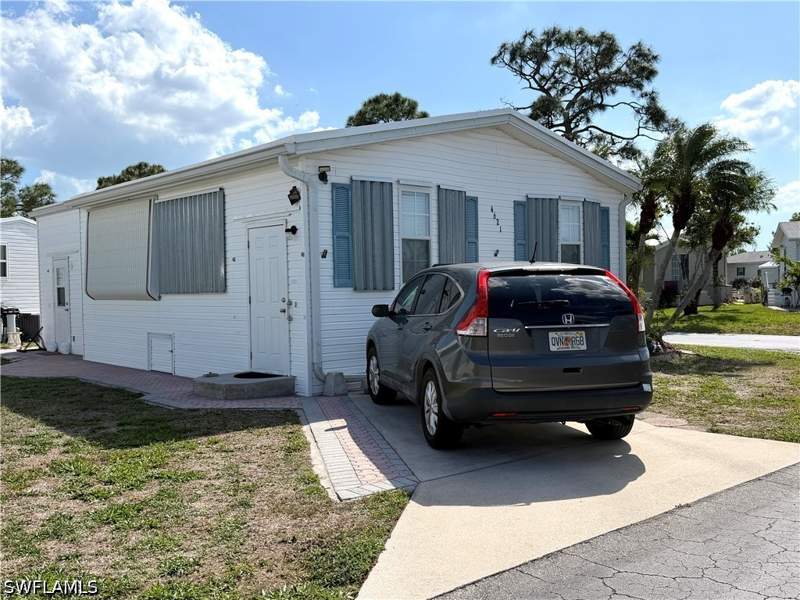 2 bedroom ManufacturedHome at 4621 Liberty Ln E, Riverwoods Plantation, Estero — photo 2