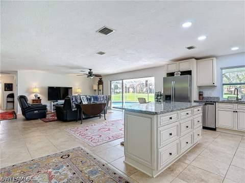 4364 Beechwood Lake Dr, Naples FL - photo 15 of 41