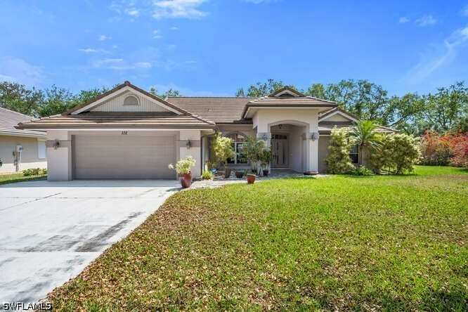 3 bedroom SingleFamilyResidence at 532 Roma Ct, Vanderbilt Villas, Naples — photo 1