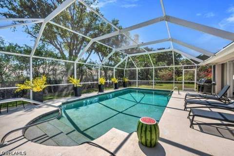 532 Roma Ct, Naples FL - photo 16 of 17