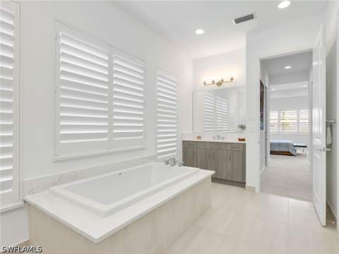 11268 Daphne Ct, Naples FL - photo 18 of 47