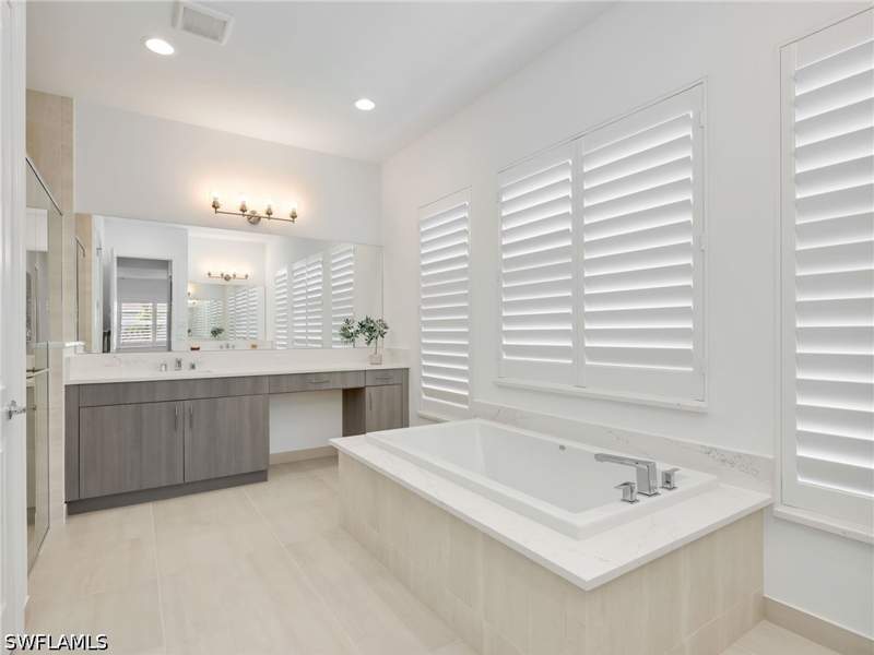 3 bedroom SingleFamilyResidence at 11268 Daphne Ct, Valencia Trails, Naples — photo 5