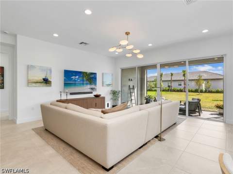 11268 Daphne Ct, Naples FL - photo 8 of 47