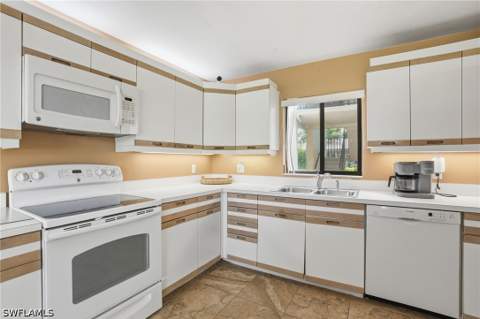 764 Eagle Creek Dr 103, Naples FL - photo 7 of 28