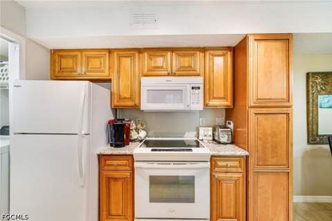 12620 Equestrian Cir 1705, Fort Myers FL - photo 11 of 41