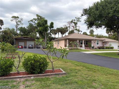 92 Evergreen Rd, North Fort Myers FL - photo 6 of 11