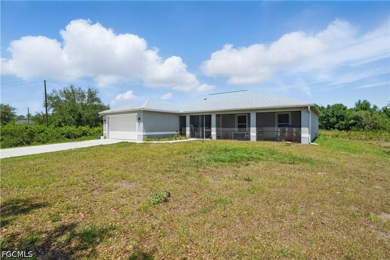 4 bedroom SingleFamilyResidence at 7824 6th Ter, Wheelers Subd, Labelle — photo 2