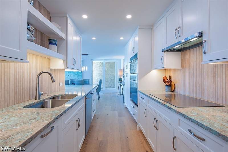 2 bedroom Condominium at 4001 Gulf Shore Blvd N 1100, Surfsedge, Naples — photo 5