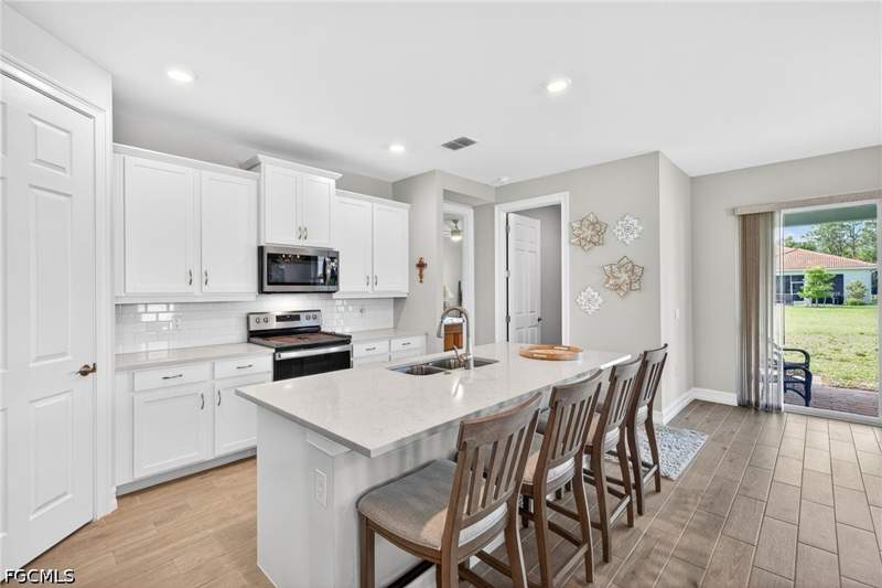 2 bedroom SingleFamilyResidence at 15330 Yellow Birch Ct, Cascades, Alva — photo 4