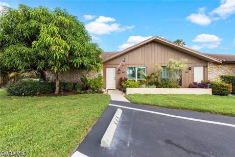 843 Palm View Dr 25, Naples FL - photo 23 of 30