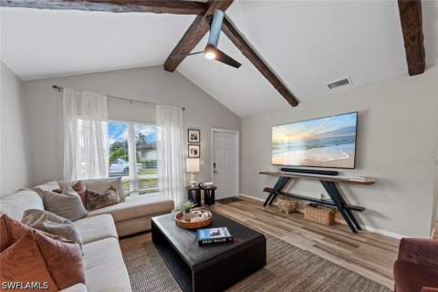 843 Palm View Dr 25, Naples FL - photo 7 of 30
