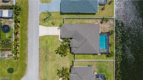 910 SW 12th Ter, Cape Coral FL - photo 11 of 45