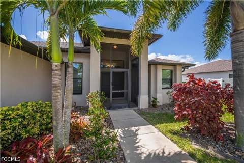 910 SW 12th Ter, Cape Coral FL - photo 12 of 45
