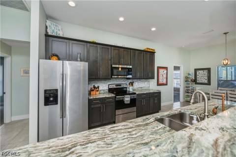 910 SW 12th Ter, Cape Coral FL - photo 22 of 45