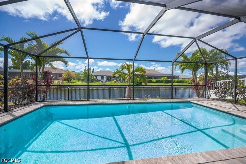 4 bedroom SingleFamilyResidence at 910 SW 12th Ter, Cape Coral, Cape Coral — photo 3