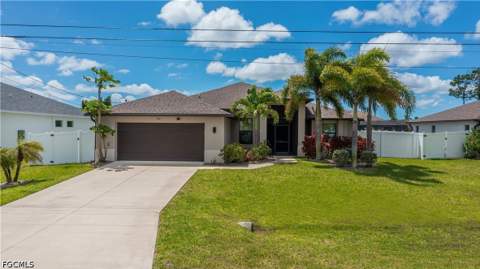 910 SW 12th Ter, Cape Coral FL - photo 8 of 45