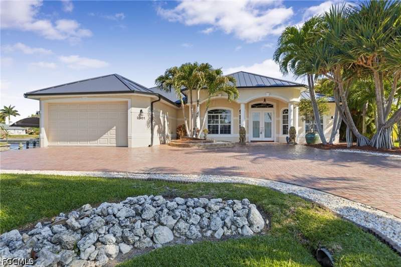 3 bedroom SingleFamilyResidence at 2501 SE 19th Pl, Cape Coral, Cape Coral — photo 3