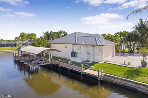 2501 SE 19th Pl, Cape Coral FL - photo 8 of 47