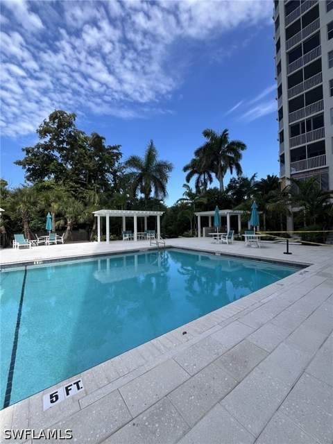 5550 Heron Point Dr 305, Naples FL - photo 17 of 23