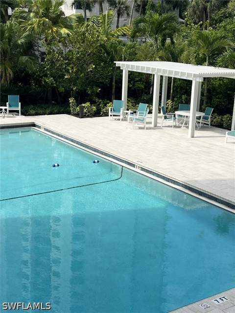 5550 Heron Point Dr 305, Naples FL - photo 19 of 23