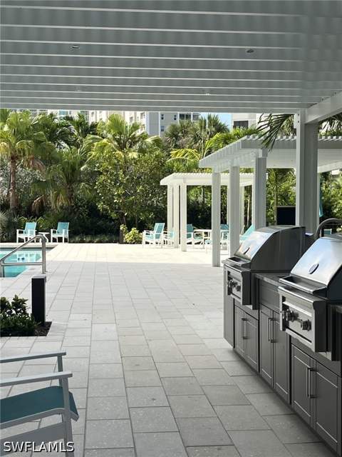 5550 Heron Point Dr 305, Naples FL - photo 20 of 23