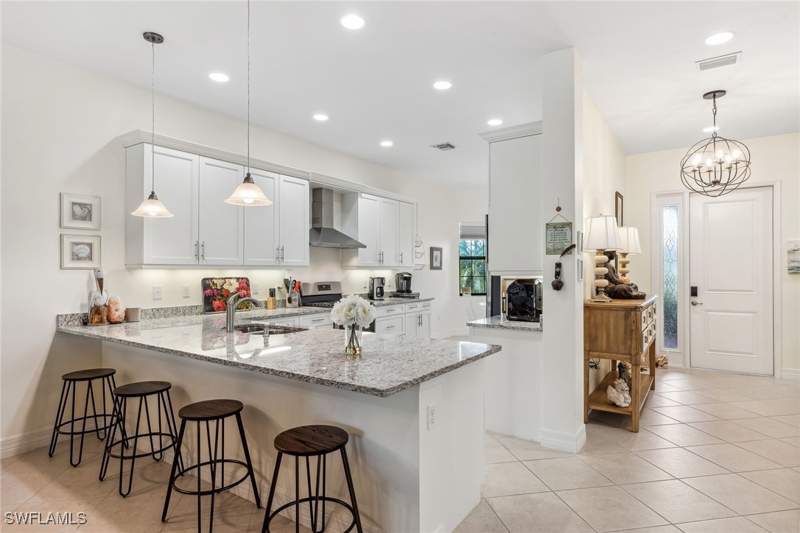 4 bedroom SingleFamilyResidence at 4360 Aurora St, Stonecreek, Naples — photo 5