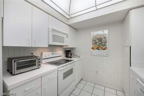 760 Willowbrook Dr 1208, Naples FL - photo 13 of 30