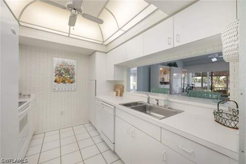 760 Willowbrook Dr 1208, Naples FL - photo 16 of 30