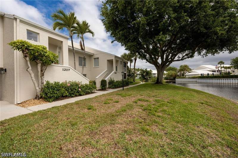 2 bedroom Condominium at 760 Willowbrook Dr 1208, Willow Brook At Pelican Bay, Naples — photo 5