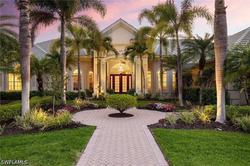 4 bedroom SingleFamilyResidence at 5215 Old Gallows Way, Knights Bridge, Naples — photo 1