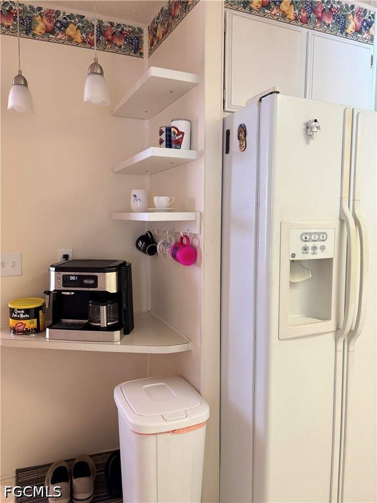 2 bedroom ManufacturedHome at 2787 Breezewood Dr, Laurel Estates Mobile Home Vil, North Fort Myers — photo 5