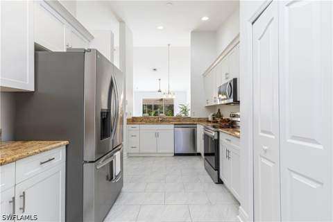 5446 Whitten Dr 19, Naples FL - photo 15 of 33
