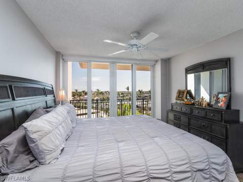 180 Seaview Ct 612, Marco Island FL - photo 13 of 34