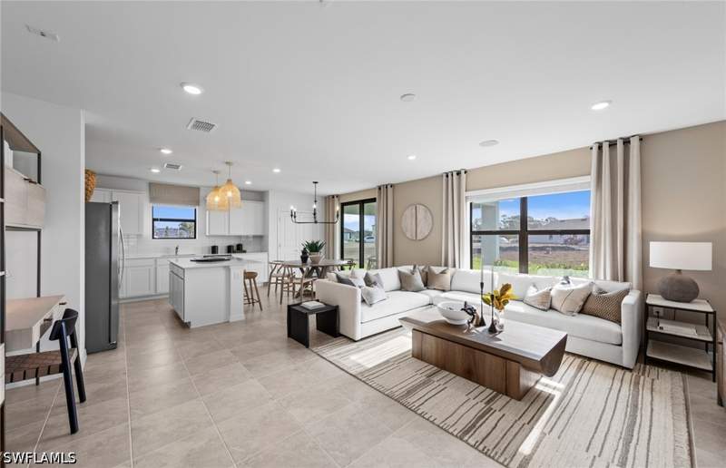 4 bedroom SingleFamilyResidence at 250 Silent Lake Dr, Whispering Lakes, Lehigh Acres — photo 5