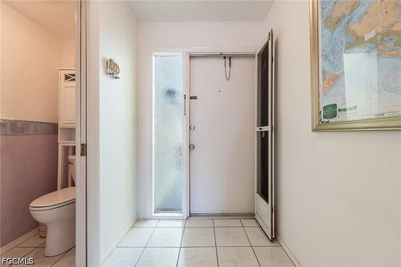 2 bedroom Townhouse at 1322 SE 40th St 2, Harbour Castle Condo, Cape Coral — photo 5