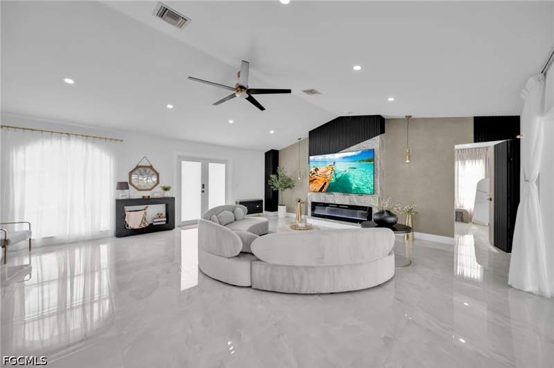 4 bedroom SingleFamilyResidence at 145 SE 17th St, Cape Coral, Cape Coral — photo 5