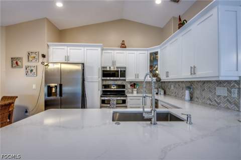 2613 SW 7th Pl, Cape Coral FL - photo 15 of 44