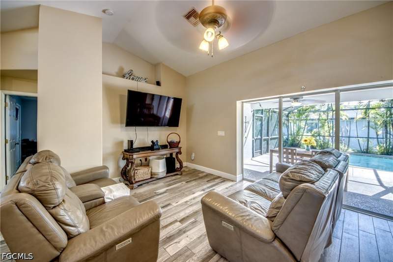 4 bedroom SingleFamilyResidence at 2613 SW 7th Pl, Cape Coral, Cape Coral — photo 4