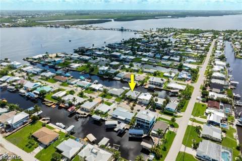 2761 Geary St, Matlacha FL - photo 7 of 50