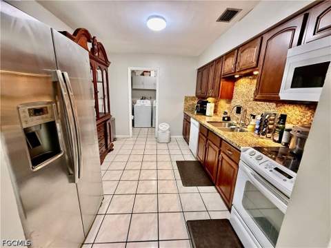 720 Shadyside St, Lehigh Acres FL - photo 9 of 30