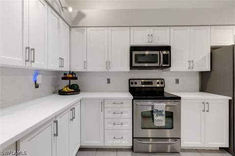 1380 Bald Eagle Dr, Naples FL - photo 12 of 30