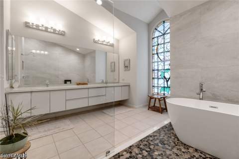 1380 Bald Eagle Dr, Naples FL - photo 19 of 30