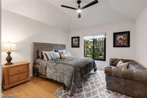 1380 Bald Eagle Dr, Naples FL - photo 23 of 30