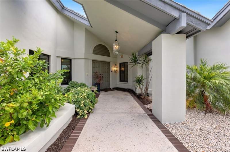 4 bedroom SingleFamilyResidence at 1380 Bald Eagle Dr, Naples Bath And Tennis Club, Naples — photo 4