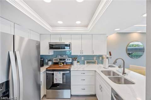 330 Kon Tiki Dr C7, Naples FL - photo 18 of 35